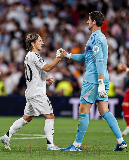 马里亚诺为留队愿大幅降薪 但皇马依旧不与其续约